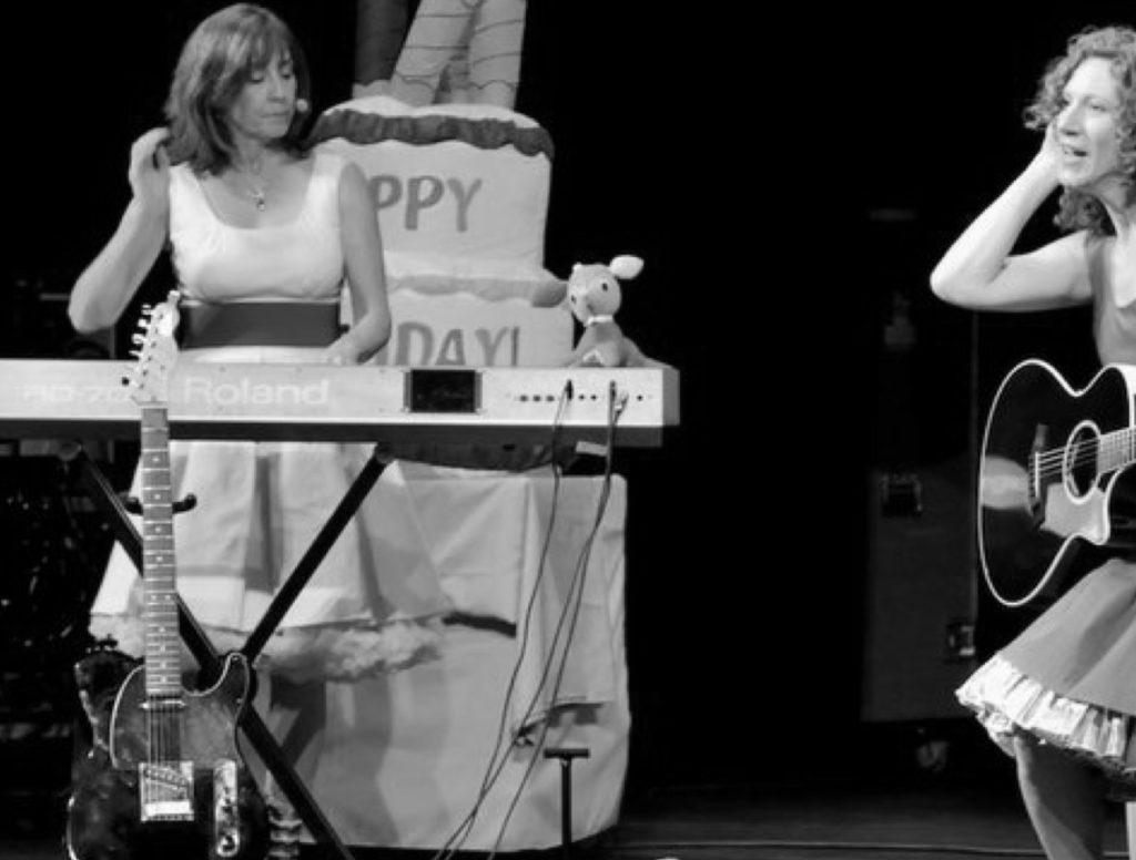 Laurie Berkner at a concert